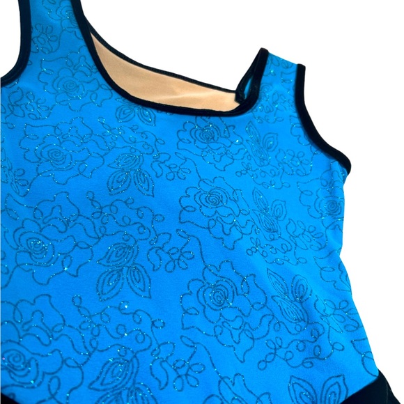 Figure Skating, gymnastics, Dancewear performance dress. Girls large - Picture 2 of 7